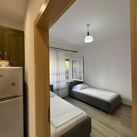 Solar Private Garden Lura 2 Gjiri I Lalezit Prázdninový dům *