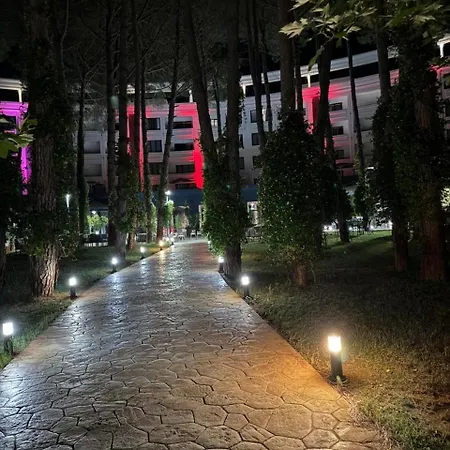 Solar Private Garden Lura 2 Gjiri I Lalezit Prázdninový dům *